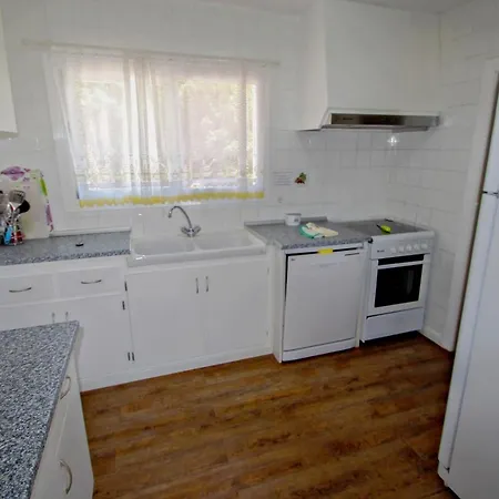 Basetes - With Private Swimming Pool In Vakantiehuis *